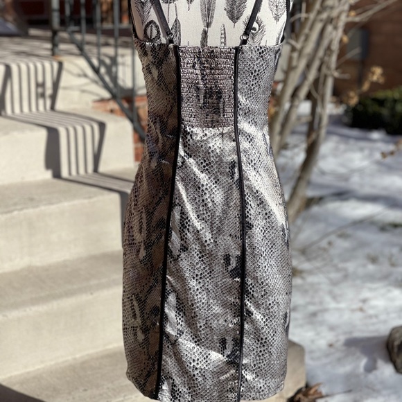 Suzy Shier Snakeskin Midi Dress - Picture 6 of 11